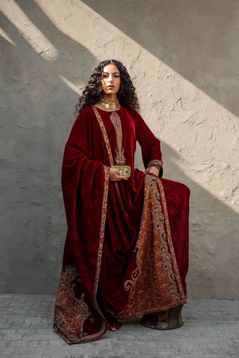 Nari (3pc) -